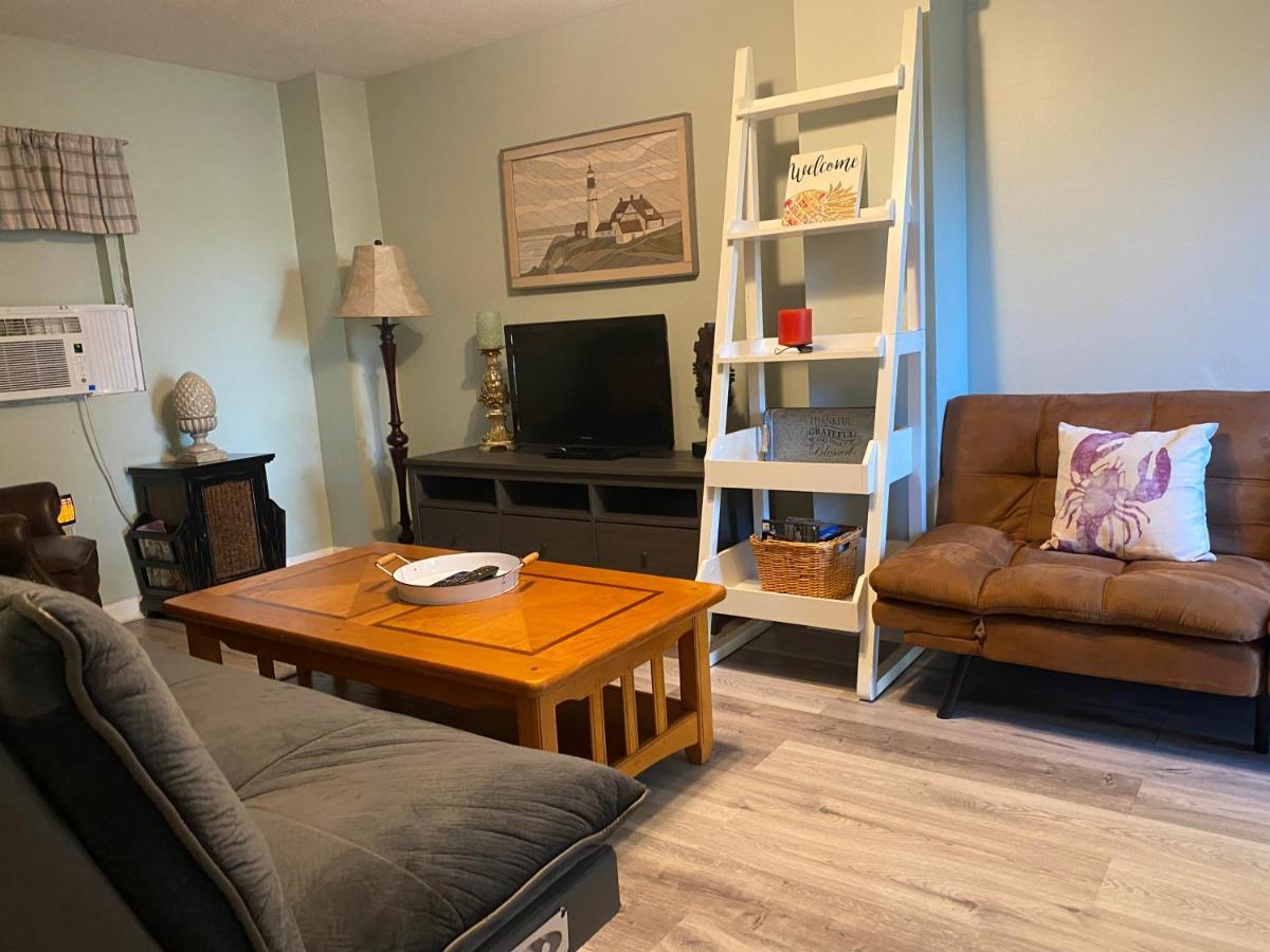 3 Bedroom House Fenced Backyard Private Patio Areas Grill Firepit Plenty Parking! Quick Access 10 Min To Beach Airport Delray West Palm 레이크워쓰 외부 사진