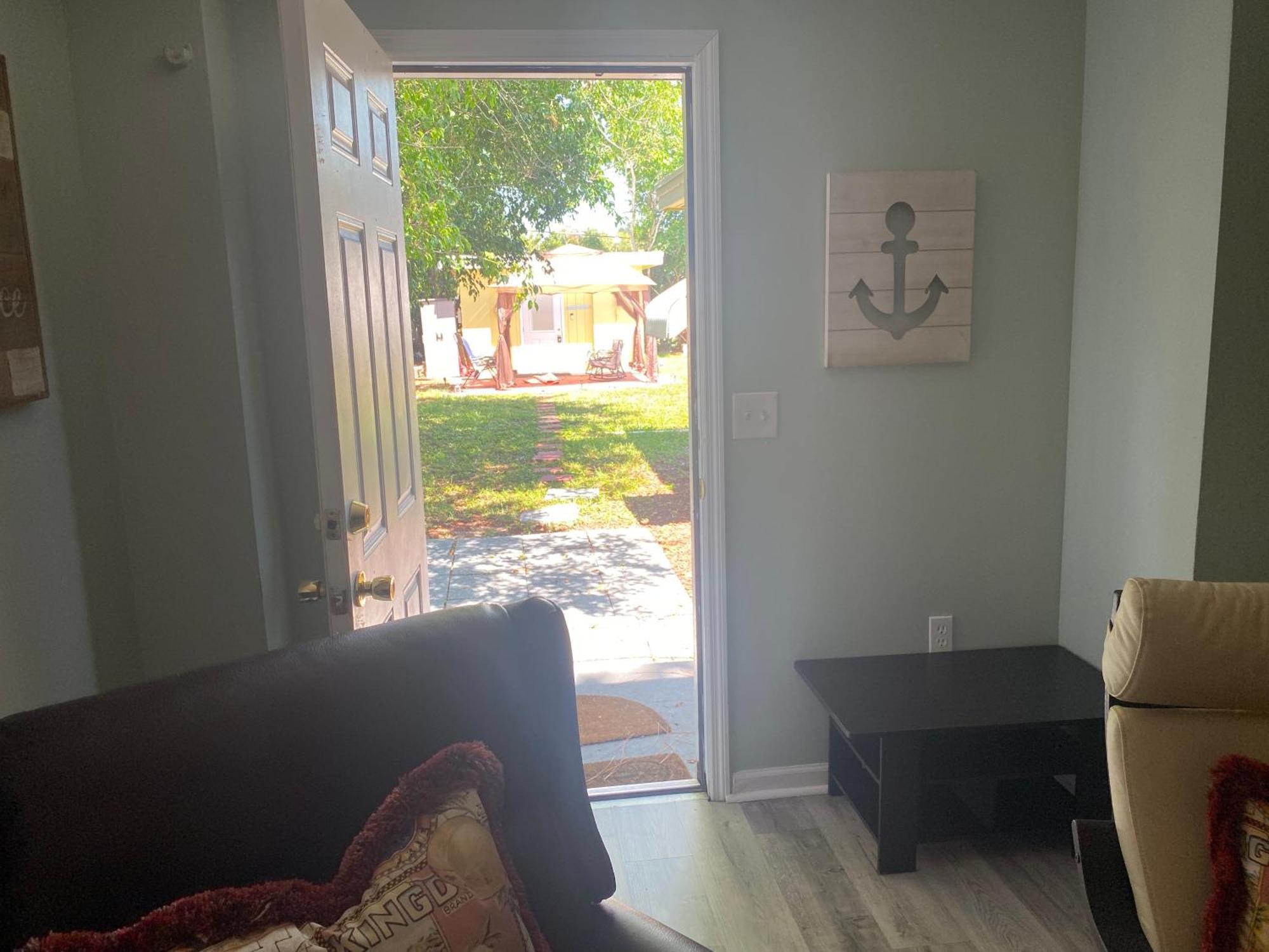 3 Bedroom House Fenced Backyard Private Patio Areas Grill Firepit Plenty Parking! Quick Access 10 Min To Beach Airport Delray West Palm 레이크워쓰 외부 사진