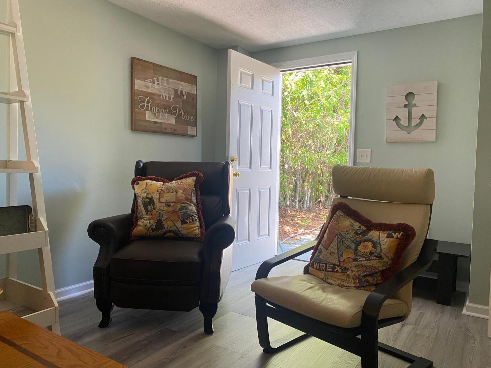 3 Bedroom House Fenced Backyard Private Patio Areas Grill Firepit Plenty Parking! Quick Access 10 Min To Beach Airport Delray West Palm 레이크워쓰 외부 사진